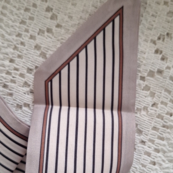 Striped Bow Keychain with Gold Accents - Picture 7 of 8